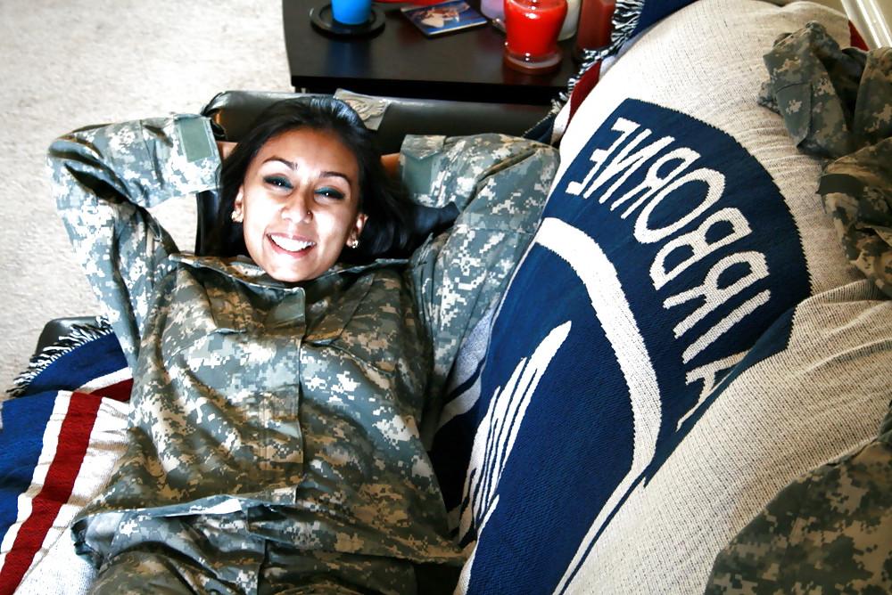 25P Military chick strips