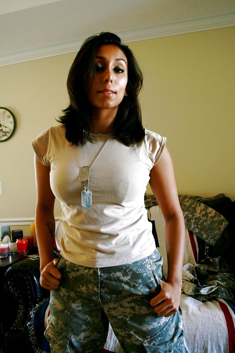25P Military chick strips