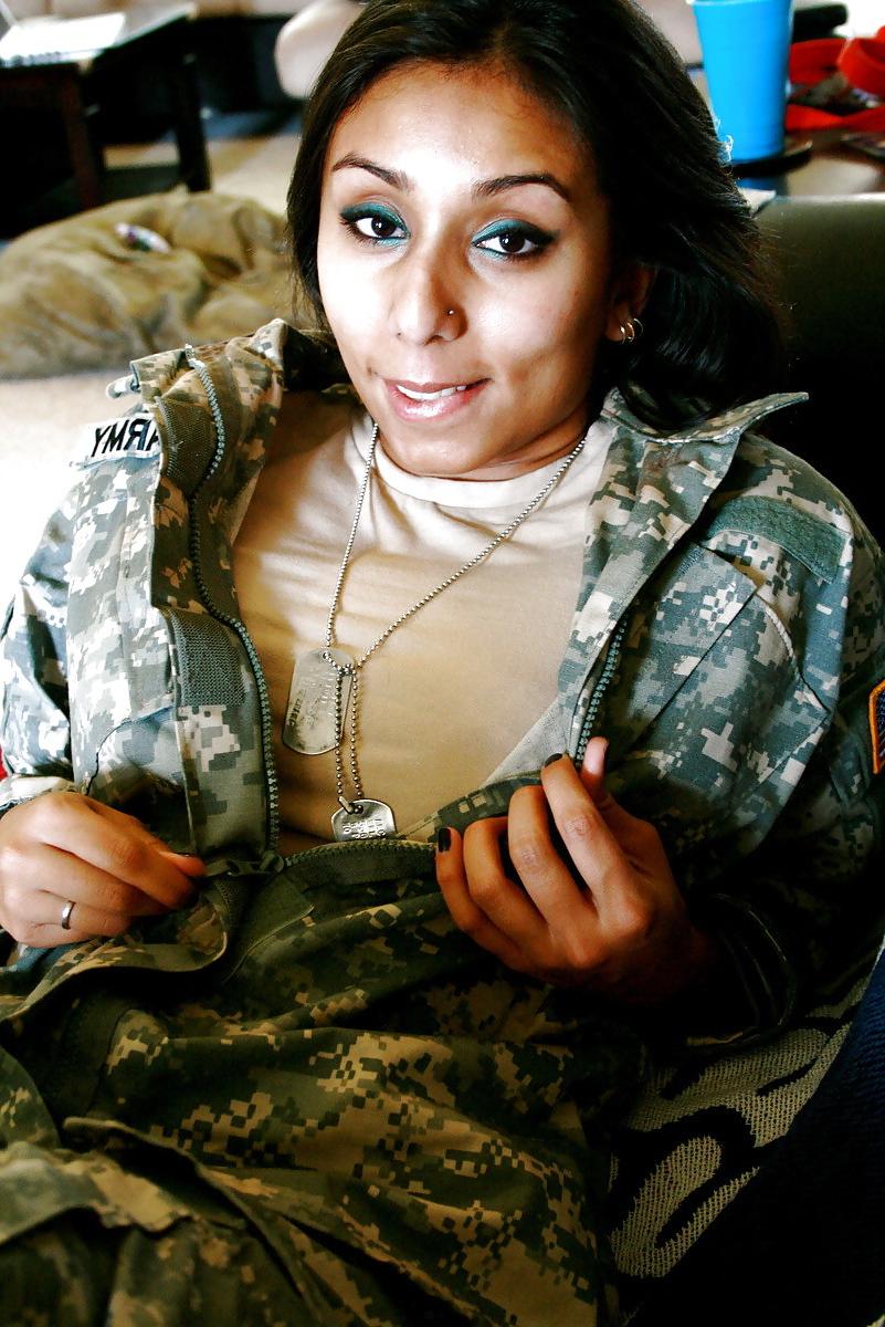 25P Military chick strips