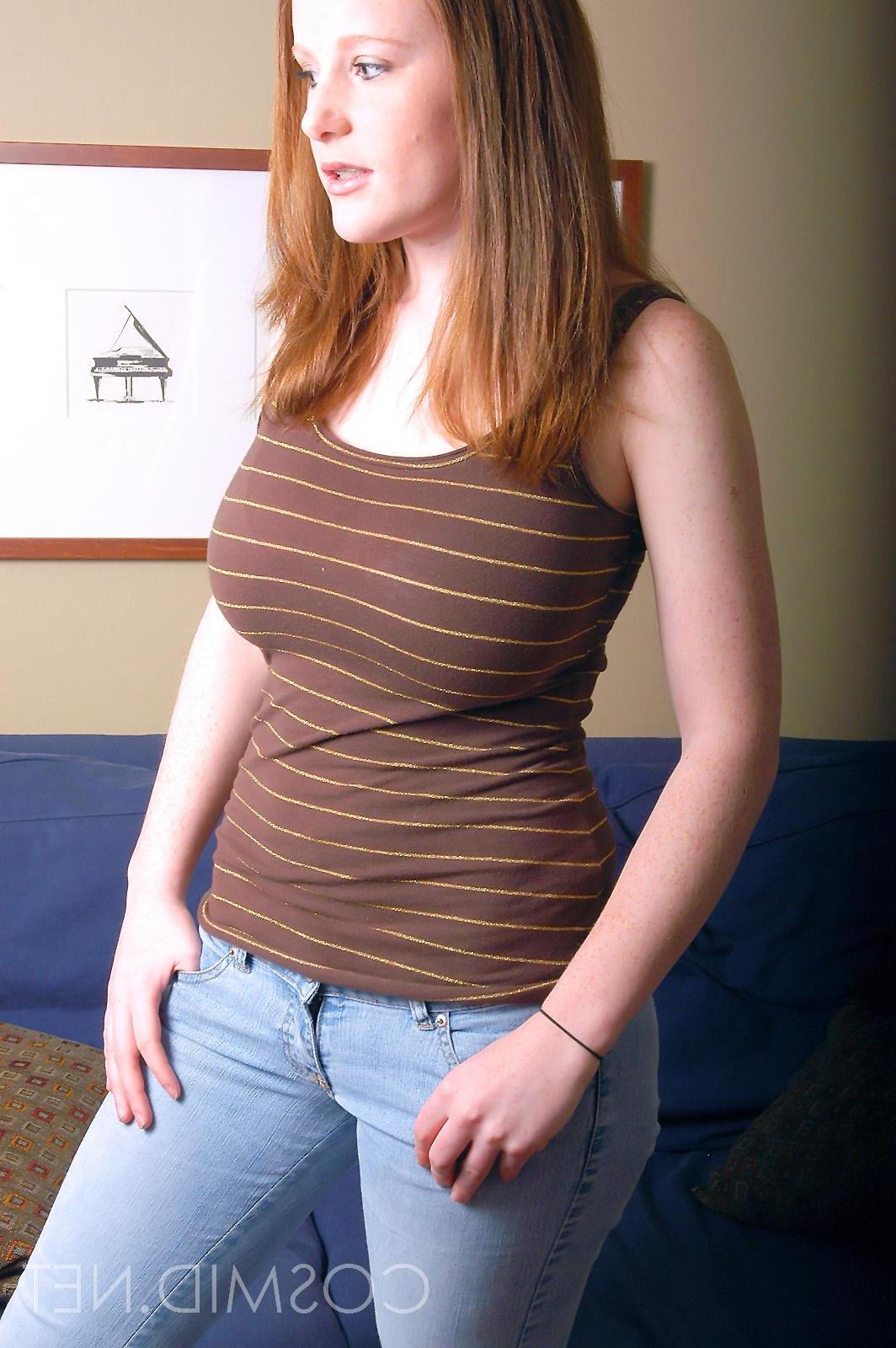 16P Tight Brown Tank Top