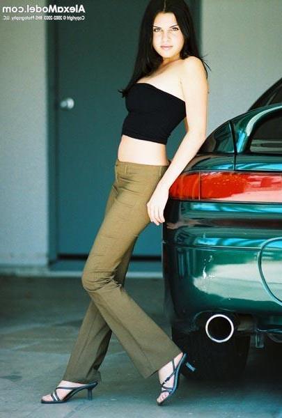 14P Alexa Model poses and plays