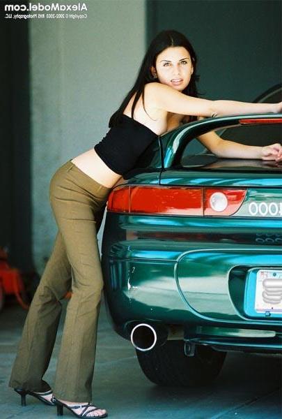 14P Alexa Model poses and plays