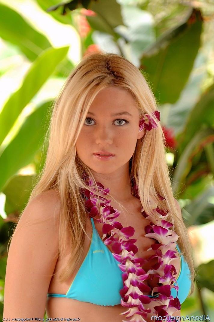 20P Pictures of Alison Angel pulling back her bikini