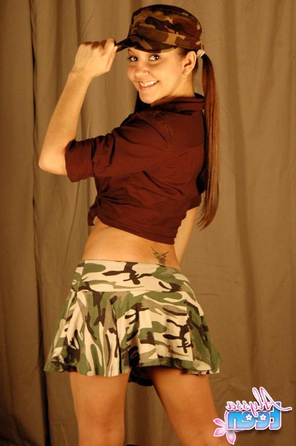 15P Pictures of Alyssa Teen ready to blow you away with her hotness