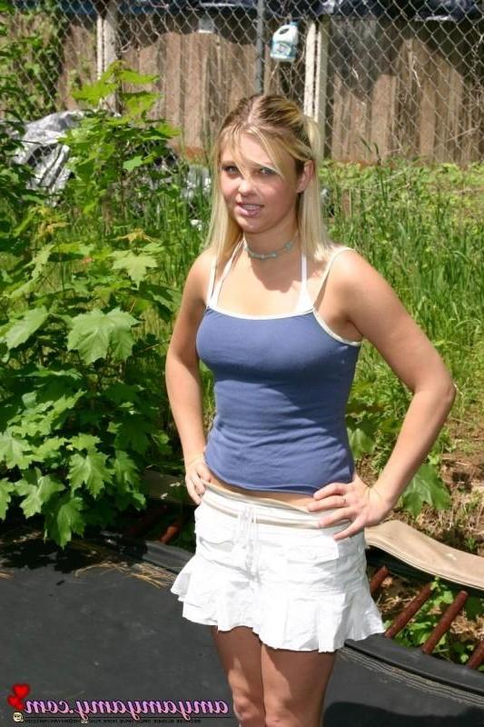 15P Amy outside in a bikini
