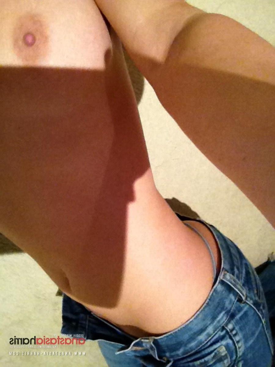 12P Anastasia Harris plays with her tight jeans and peels them off