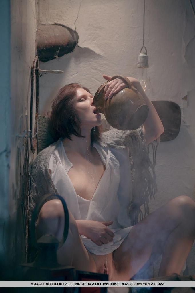 16P Brunette girl Andrea P gets turned on by her art