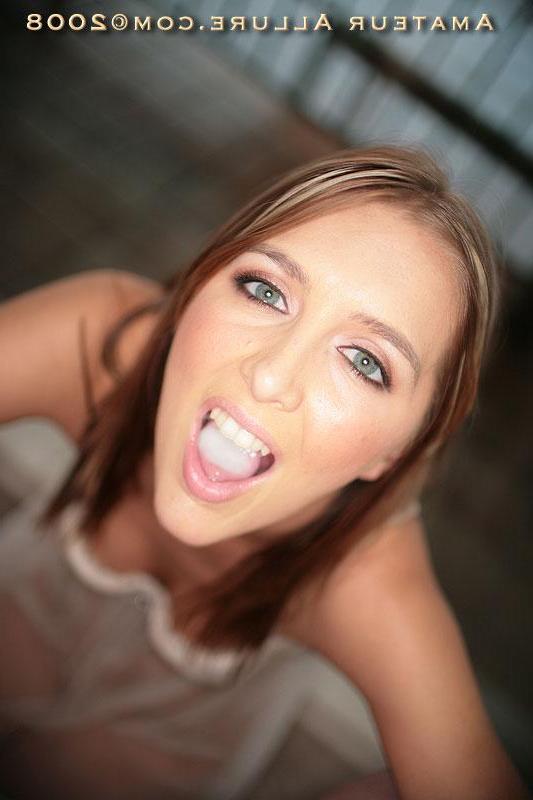 16P Skinny blonde babe blows cock and eats jizz