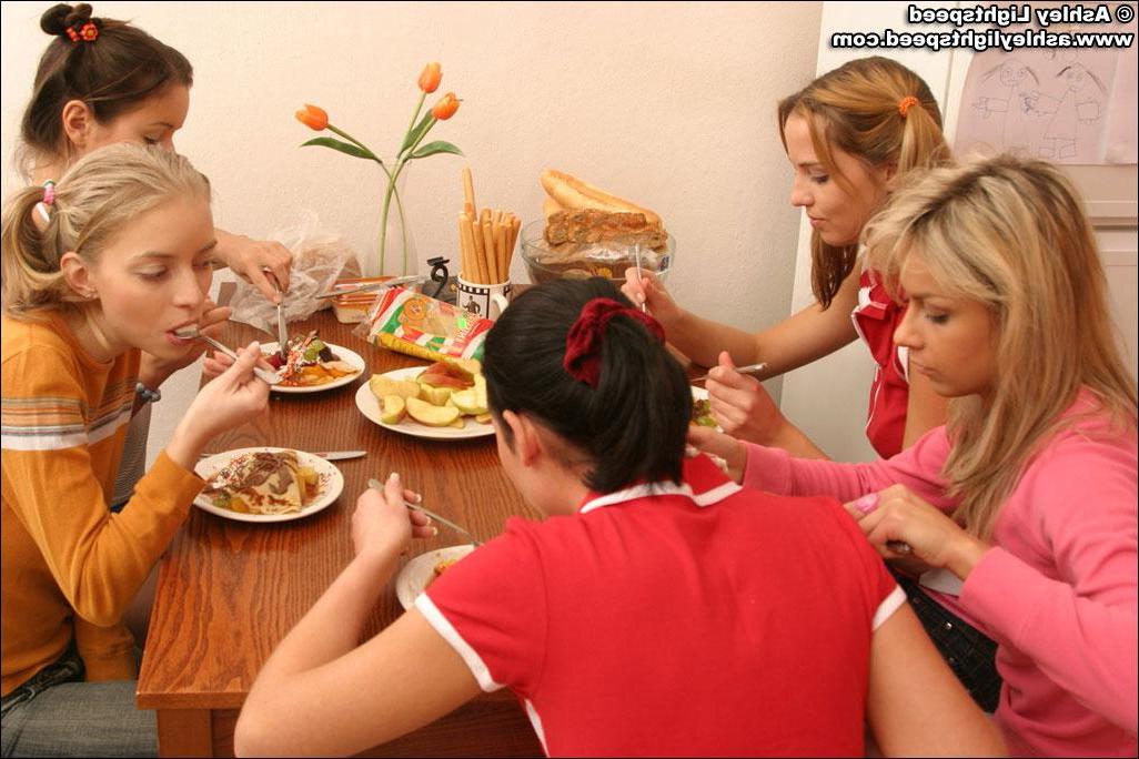 20P Teen lesbians play with their food