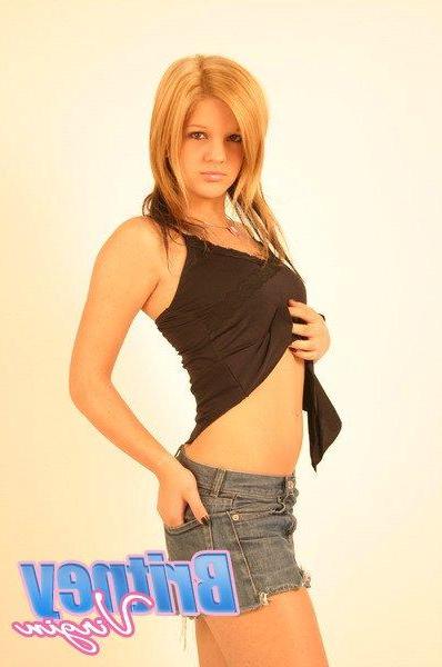 15P Pictures of Britney Virgin giving you a nonnude tease in the studio