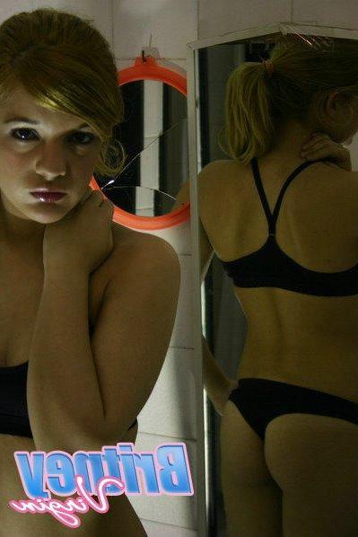 16P Pictures of Britney Virgin checking herself out in a mirror