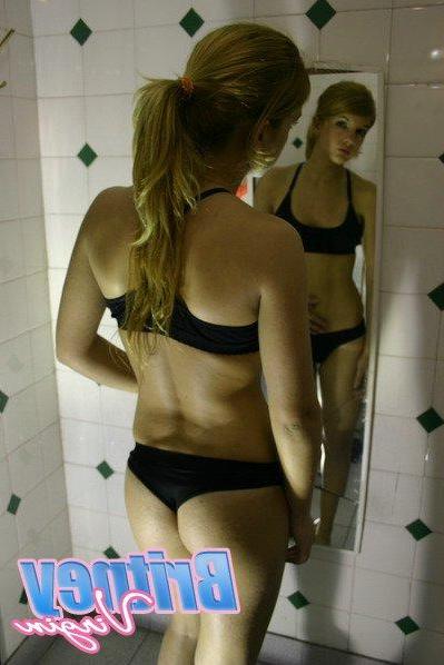 16P Pictures of Britney Virgin checking herself out in a mirror