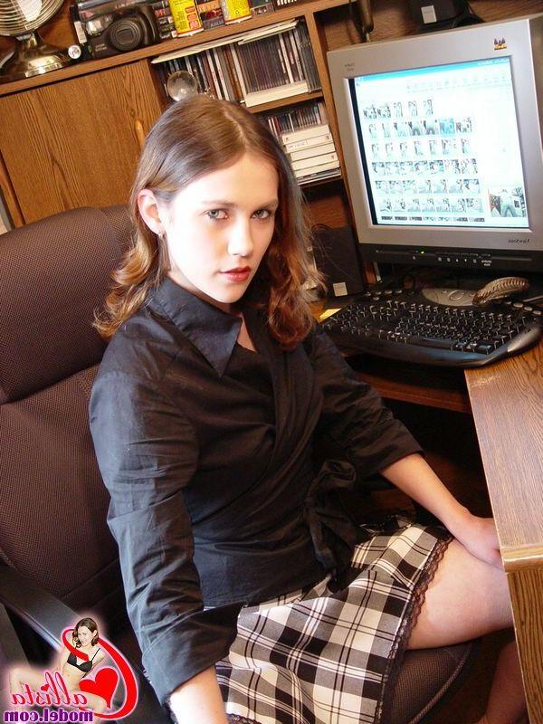 12P Pictures of Callista Model teasing in the study