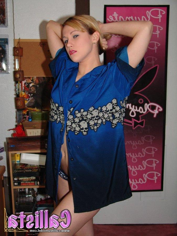 20P Pictures of teen cutie Callista Model ready for you to join her in bed