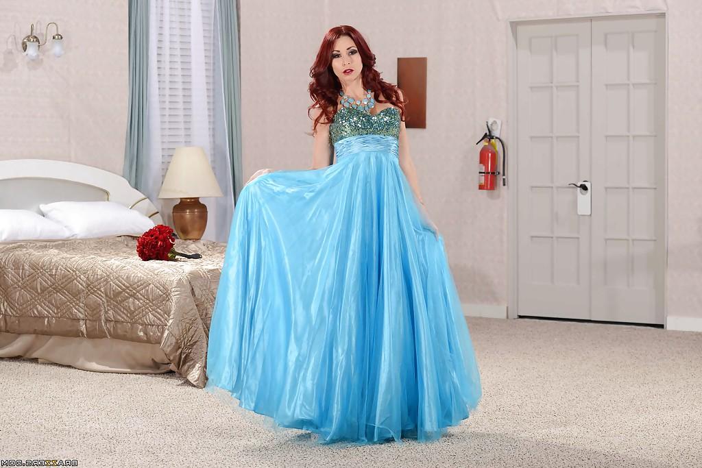 16P Beautiful redhead wife Monique Alexander visits her vaginal kingdom