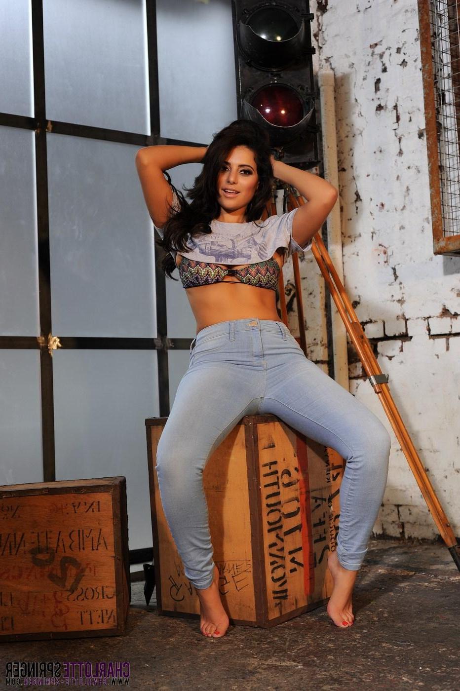 16P Charlotte Springer shows off her natural boobs in a pair of jeans