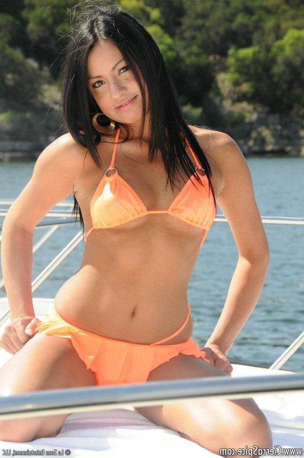 15P Cierra Spice rocks the boat in her sexy little bikini