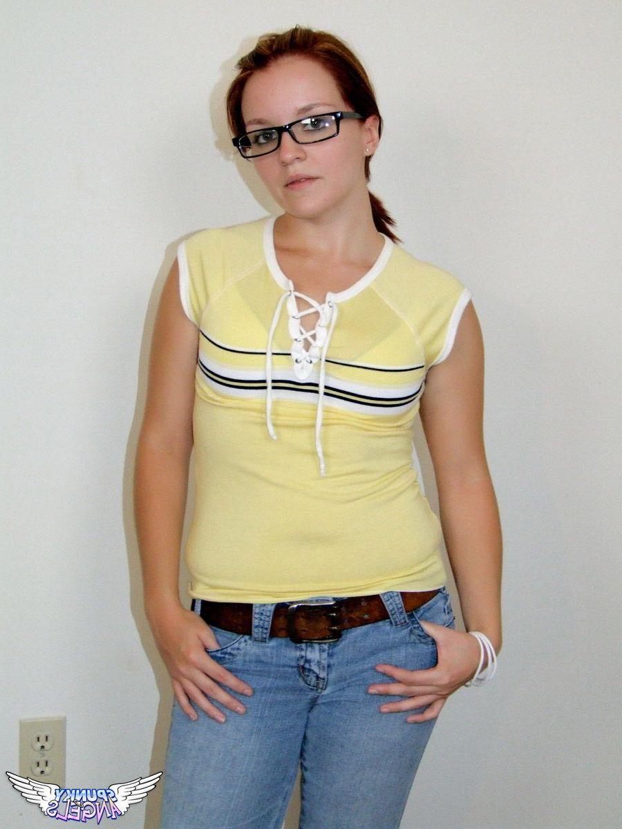 14P Pictures of Claire giving you a hot tease in her jeans