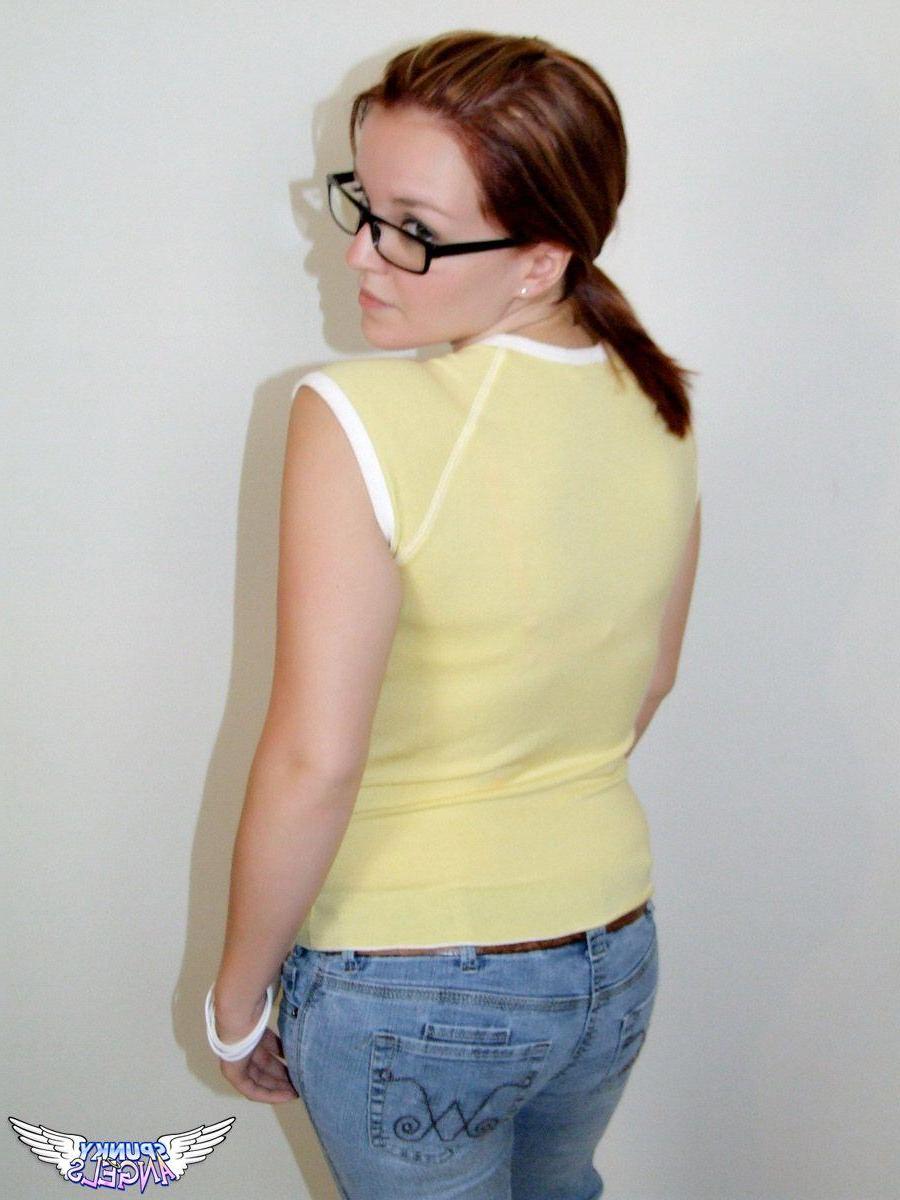 14P Pictures of Claire giving you a hot tease in her jeans