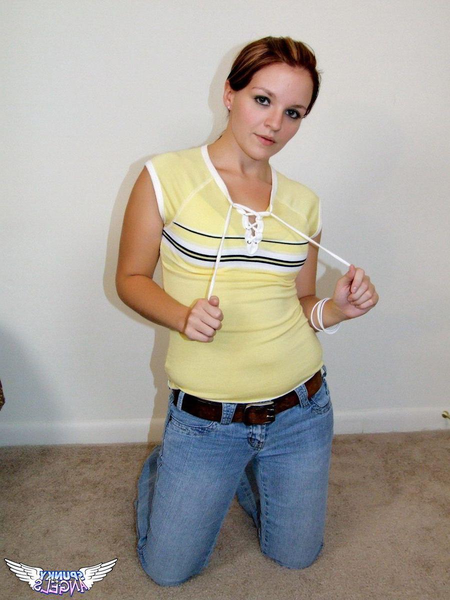 14P Pictures of Claire giving you a hot tease in her jeans