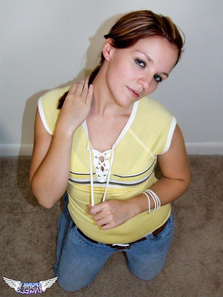 14P Pictures of Claire giving you a hot tease in her jeans