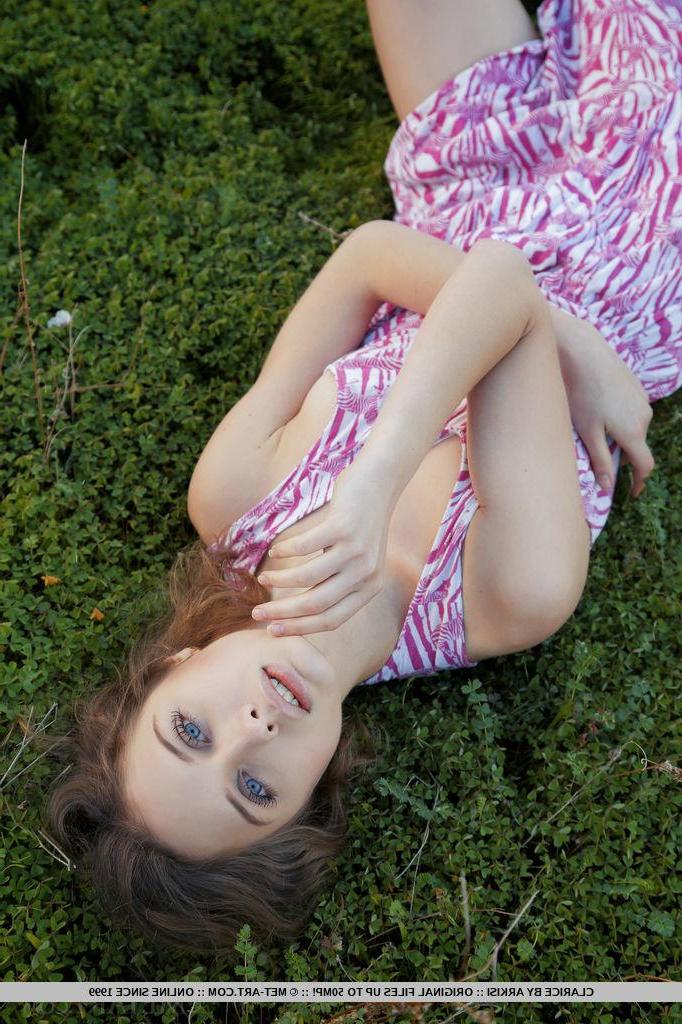 18P Beautiful girl Clarice A reveals her tight body in "Masiel"
