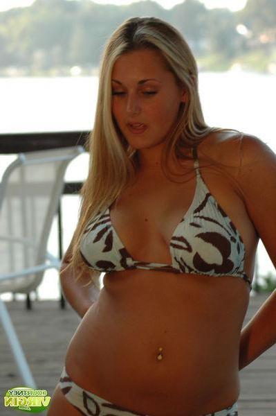 16P Pictures of Courtney Virgin slipping out of her bikini