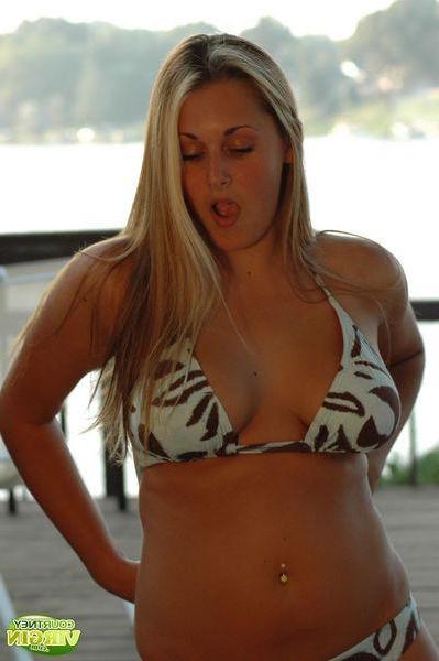 16P Pictures of Courtney Virgin slipping out of her bikini
