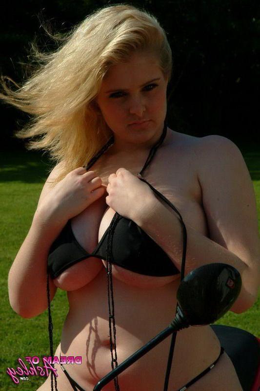 16P Pictures of teen model Dream Of Ashley looking naughty on an ATV