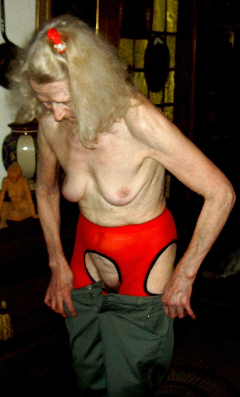 25P TITS   skinny granny   old women