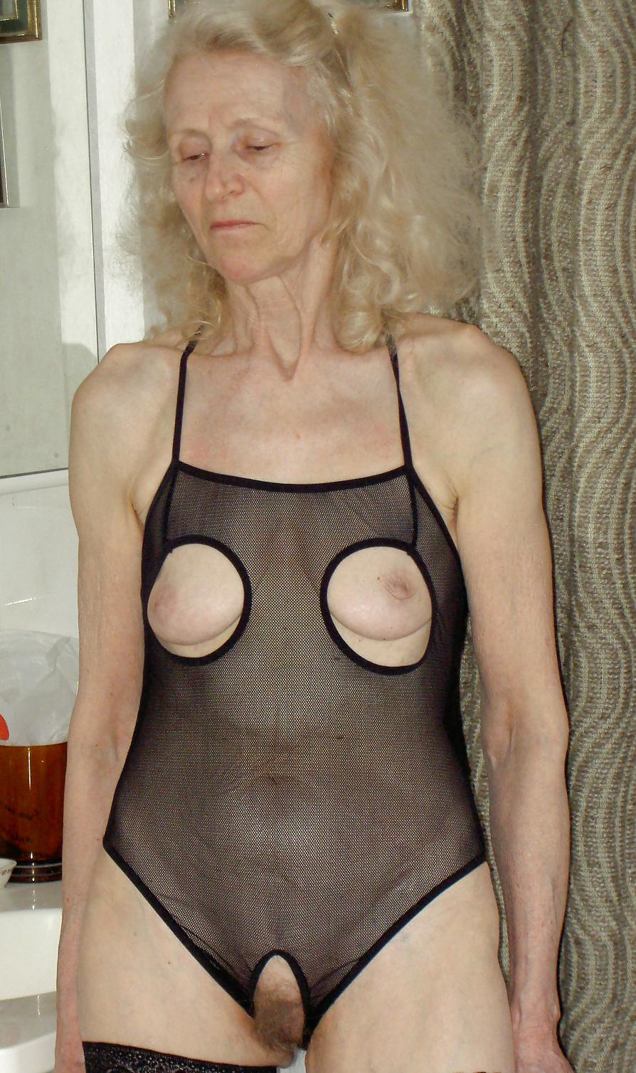 25P TITS   skinny granny   old women