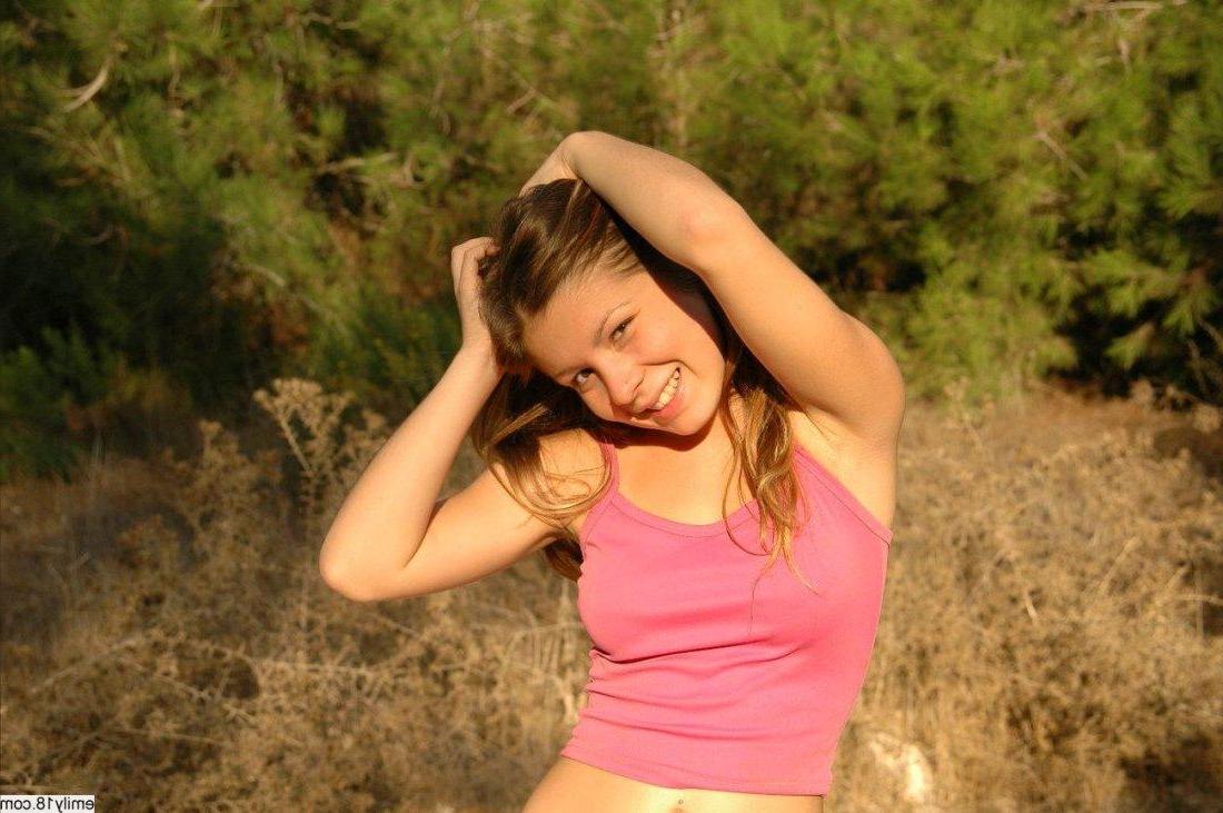 15P Teen model Emily 18 shows off her pink panties outdoors
