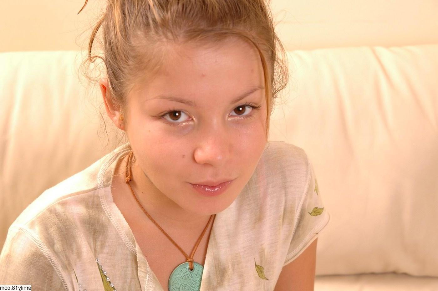 15P Sweet model Emily 18 teases with her forbidden fruit