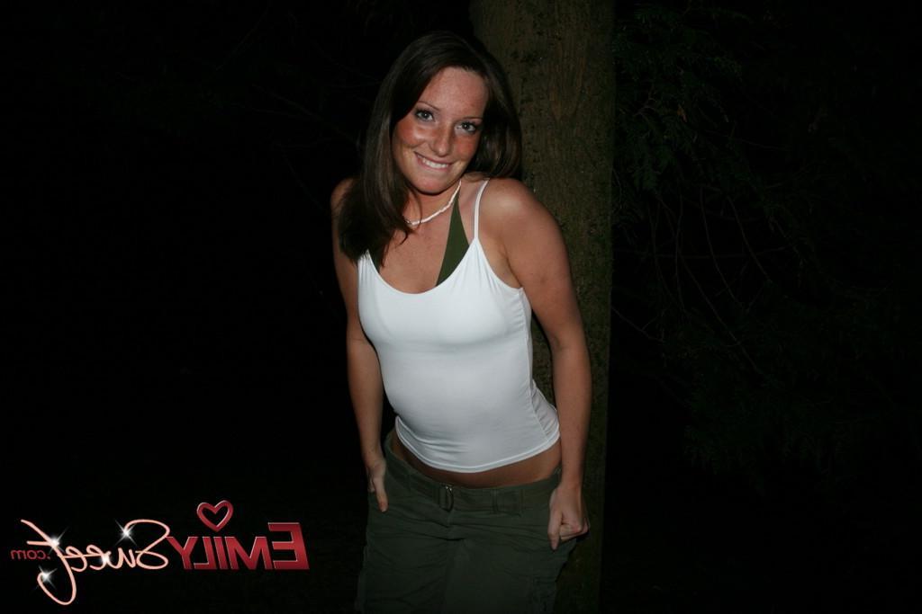 20P Pictures of Emily Sweet teasing in a bikini