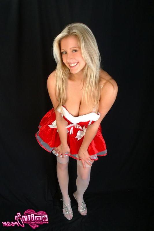 16P Pictures of teen Emily's Dream giving herself to you this xmas