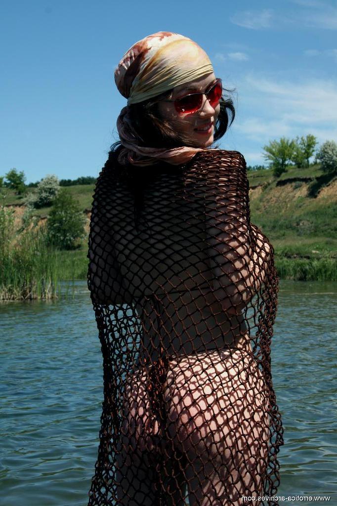 16P Hot girl Firebird A teases in a net bikini outside