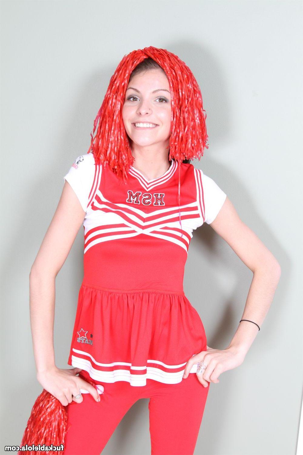 15P Pictures of teen girl Fuckable Lola ready to fuck after cheer-leading