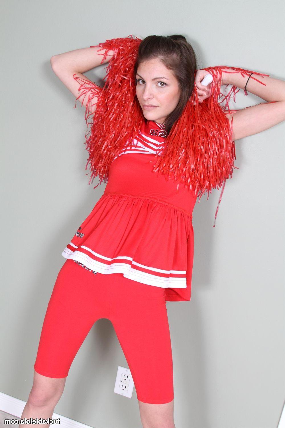 15P Pictures of teen girl Fuckable Lola ready to fuck after cheer-leading
