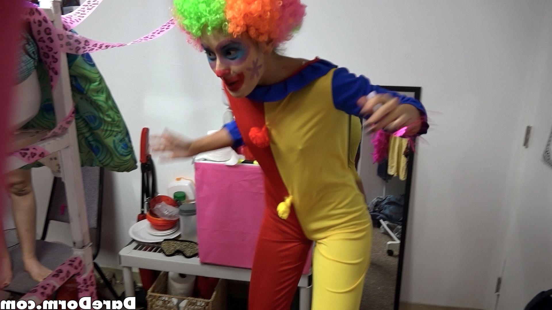 20P Hot college coeds throw the naughtiest birthday party ever