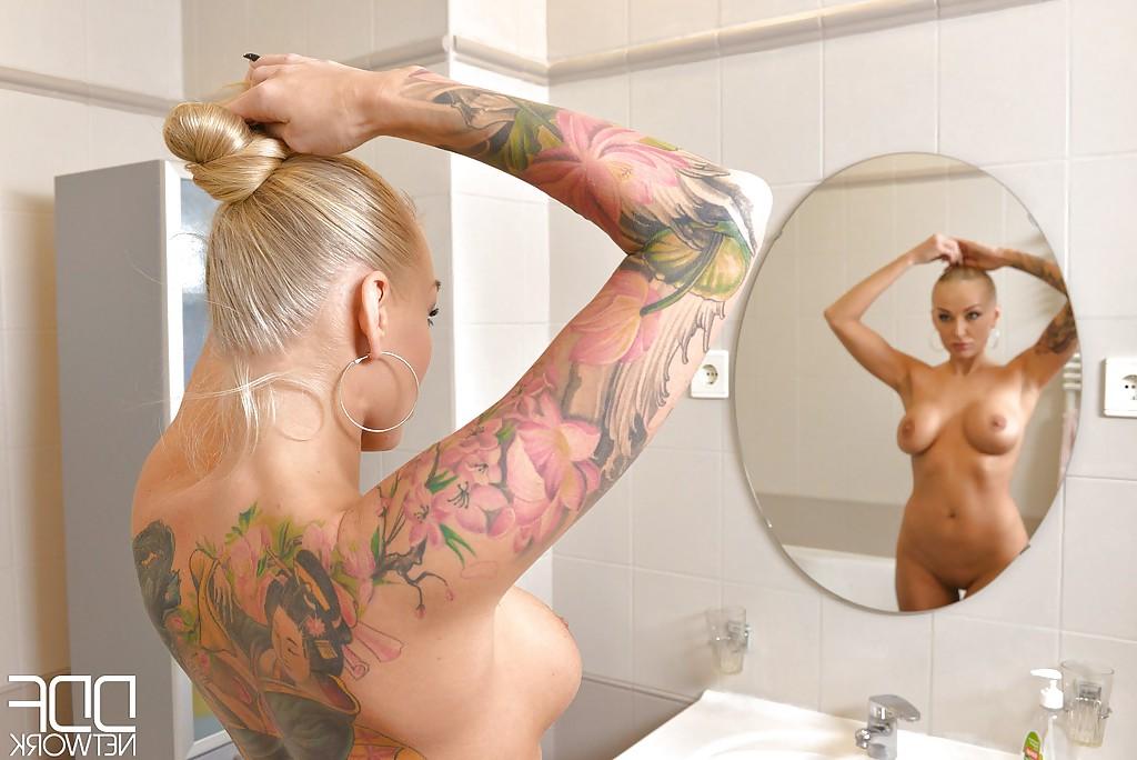 16P Leggy blonde Euro babe Kayla Green flaunting tight ass in bathroom