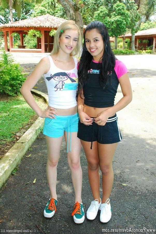 15P Gigi and Sofia have hot lesbian sex with a strap on