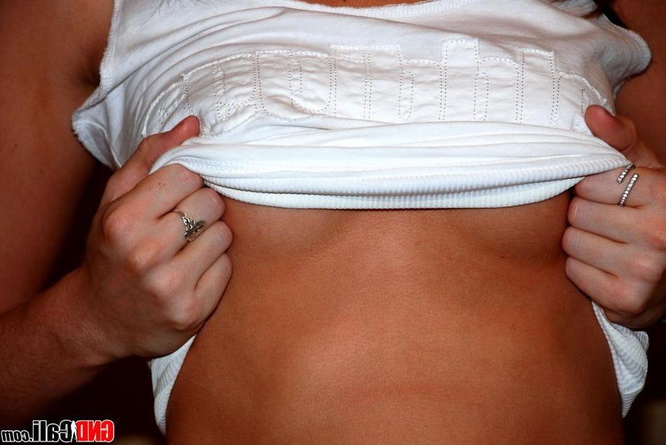 16P Pictures of GND Cali giving you a hot tease