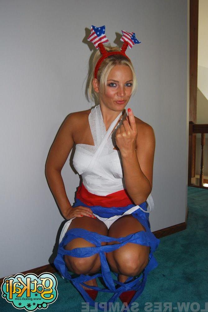 15P Pictures of teen model Got Kali having a wild 4th of July