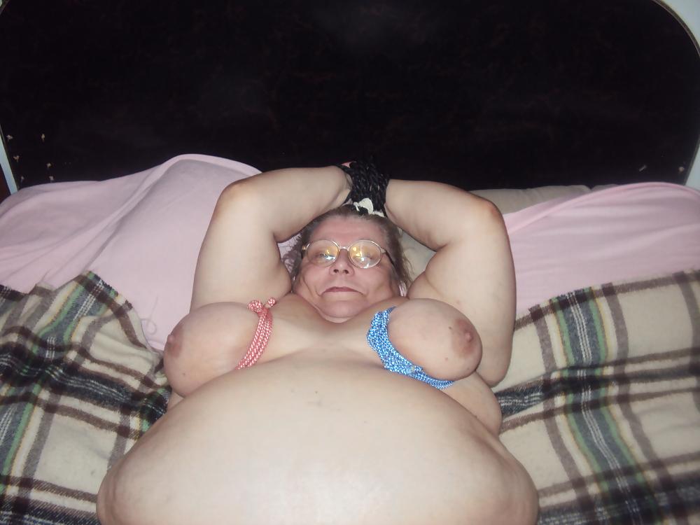 10P New tied up pics