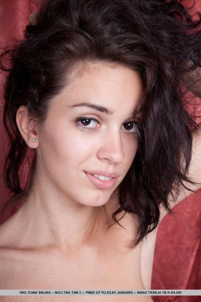 18P Brunette girl Helen H offers you her tight pussy in bed