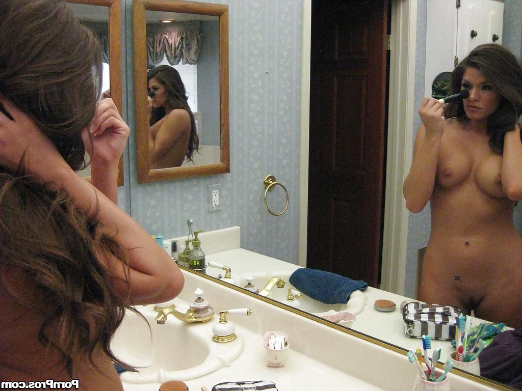 16P Amateur babe Madelyn Marie stripping naked before the photoshoot