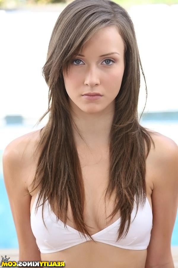 16P Svelte teenage brunette Natasha Malkova taking off her bikini