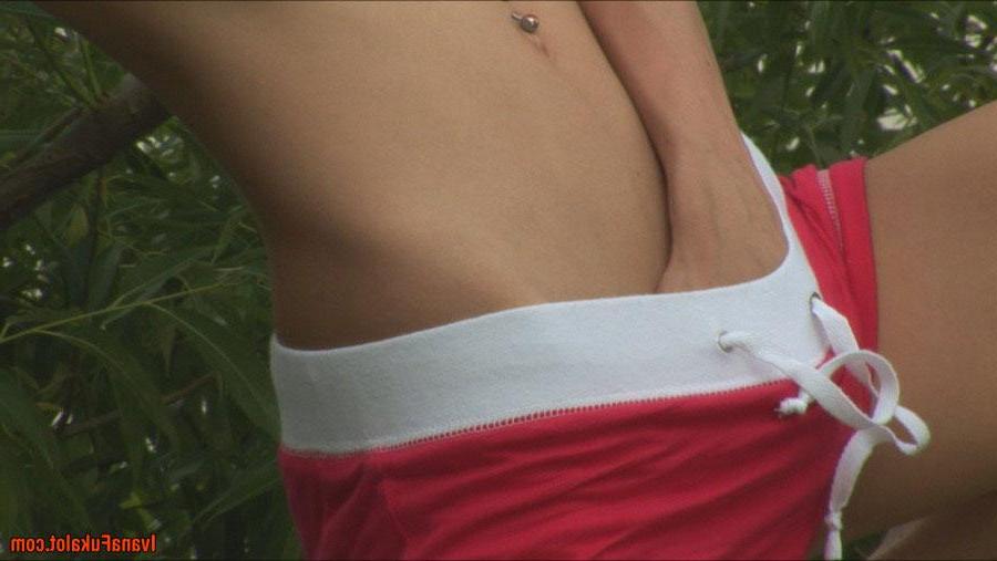 15P Ivana giving a really hot blowjob in her panties