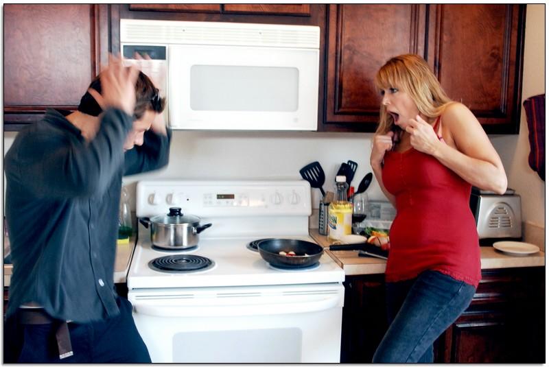 16P Hot MILF Nicole Moore fucks in the kitchen and gets her boobs jizzed