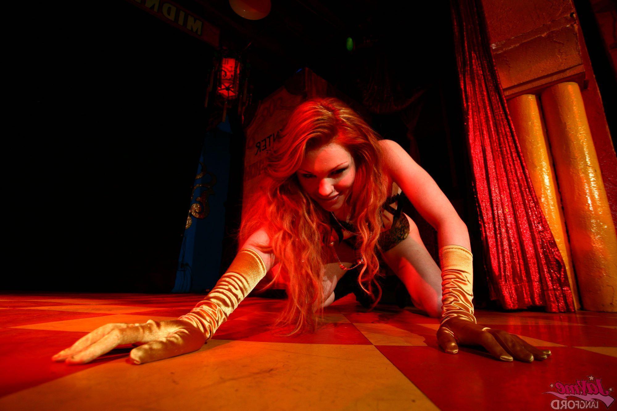 20P Pictures of Jayme Langford giving you a peep show